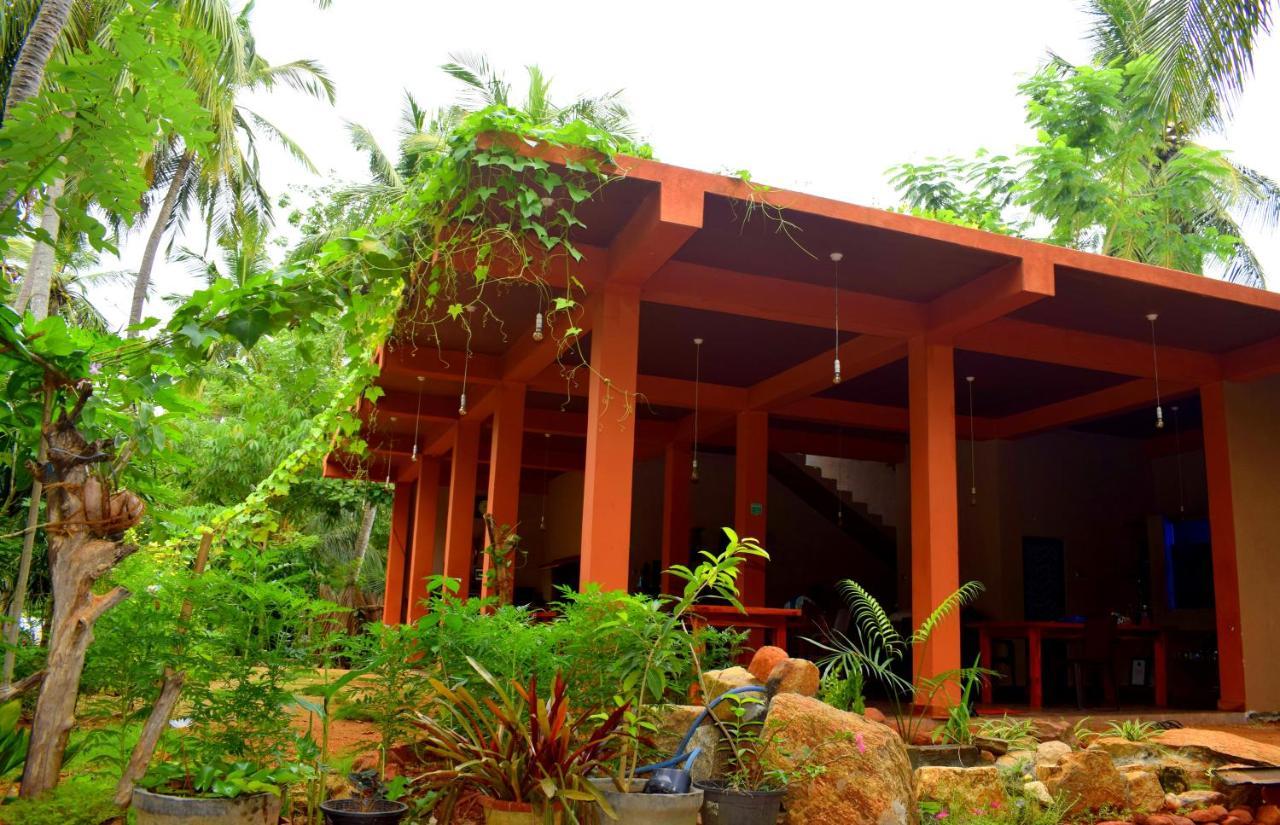 Lakeside Cabana Tissamaharama Ngoại thất bức ảnh